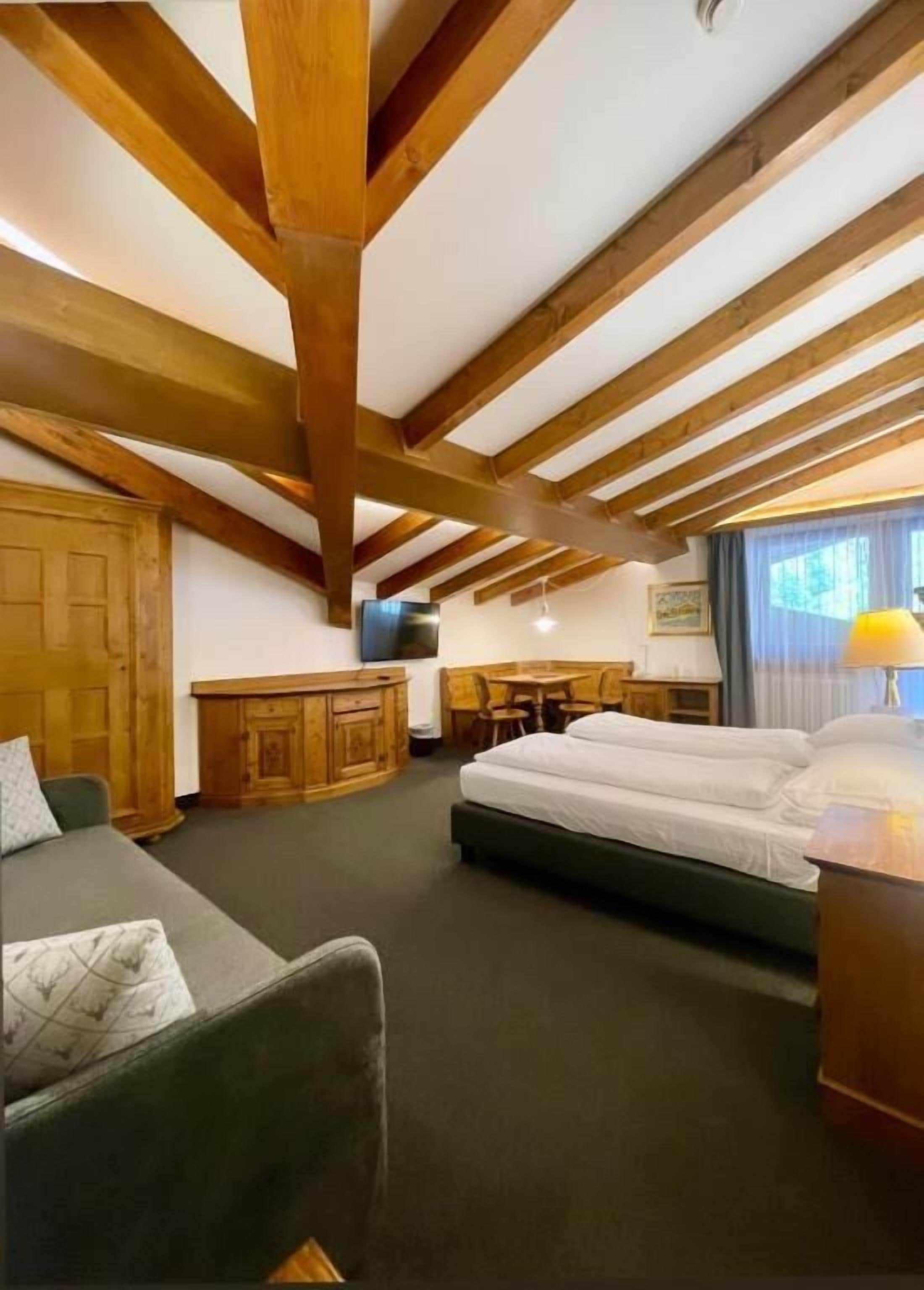 Classic Double or Twin Room | Interior