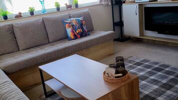 Smart-tv, eldstad, tv-spel och dvd-spelare