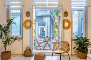 Interior - Urban Balcony Retreat- Near Galata & Metro (Istanbul)