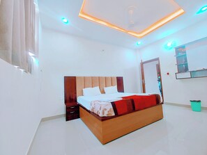 Basic Double or Twin Room | In-room safe, desk, laptop workspace, iron/ironing board - Hotel Awadh Star Palace (Ayodhya)