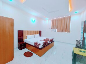 In-room safe, desk, laptop workspace, iron/ironing board - Hotel Awadh Star Palace (Ayodhya)