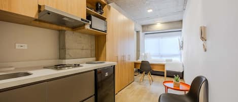 Microwave, coffee/tea maker, cookware/dishes/utensils