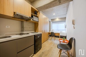 Microwave, coffee/tea maker, cookware/dishes/utensils - NOK Bright 1BR Apartment  at Usaquen, Bogota (Bogotá)