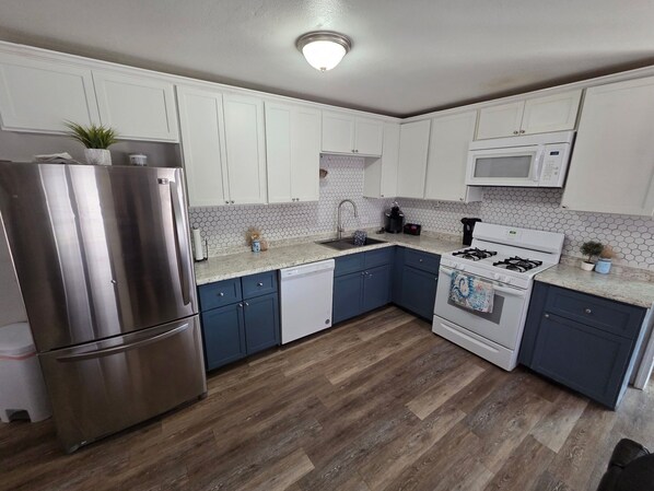 Microwave, oven, stovetop, dishwasher