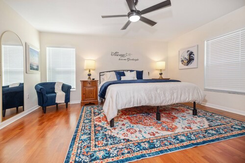 New Listing! Gorgeous 3BR/2BA Home w/Swim & Spa, FirePit, Grill, close to Weeki Wachee/Pine Island