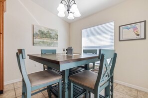 Dining - New Listing! Gorgeous 3BR/2BA Home w/Swim & Spa, FirePit, Grill, close to Weeki Wachee/Pine Island (Spring Hill)
