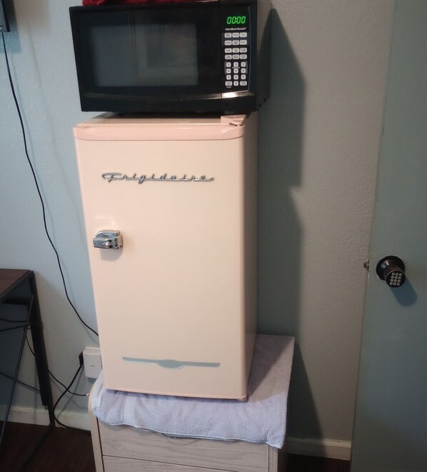 Interior - Soothing 1-bedroom with AC in North Las Vegas (North Las Vegas)