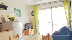 Dining - V0784 - Seaside apartment for 4 people with private parking space (VIAS PLAGE)