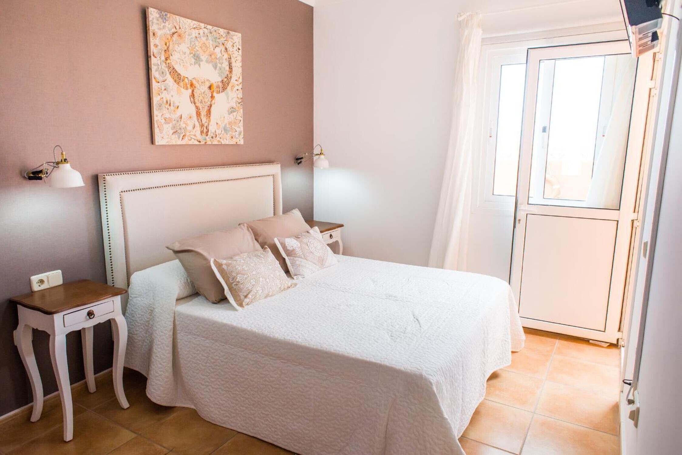 4 bedrooms, WiFi, bed sheets