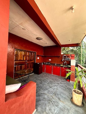 Superior Apartment, Garden View | Private kitchen | Stovetop, cookware/dishes/utensils - Bhumika by evaddo (Ashvem)