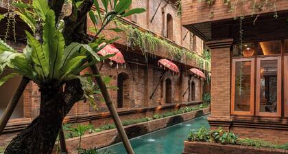 Brand New! 1-bedroom Apartment + Balcony + Daily Breakfast