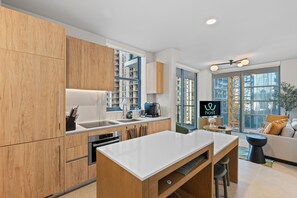 Private kitchen - Luxury Condo at The Crosby Miami (Miami)