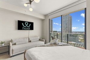 Studio, City View - Luxury Condo at The Crosby Miami (Miami)