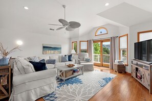 Smart TV, table football - Stella Marina: Private Pool | Hot Tub | Screened in Porch (Corolla)