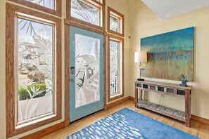 Interior - Ocean Jewel: Private Pool | Elevator | Rec Room (Corolla)