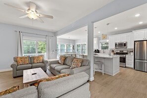Smart TV, fireplace - Wax Turtle: Dog Friendly | Private Saltwater Pool | Game Room (Southern Shores)
