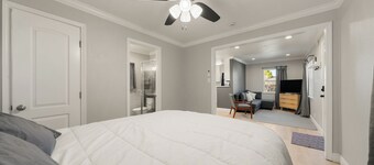 Bright studio apartment near UC Davis Med Center Downtown Sacramento