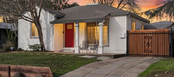 Bright Stylish 2BR • Near Downtown + UC Davis Med