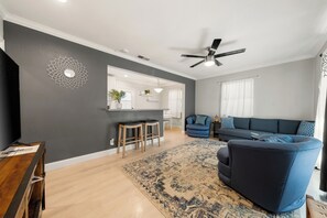 Smart TV, stereo