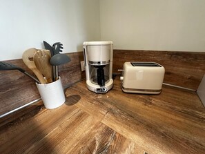 Kaffe og/eller kaffemaskine
