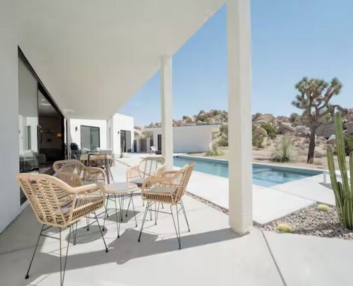 Mars Landing - Pool / Spa / Boulders / View / BBQ / Stargazing