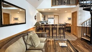 TV - CV8A: Crow's  Nest A (Ocracoke)