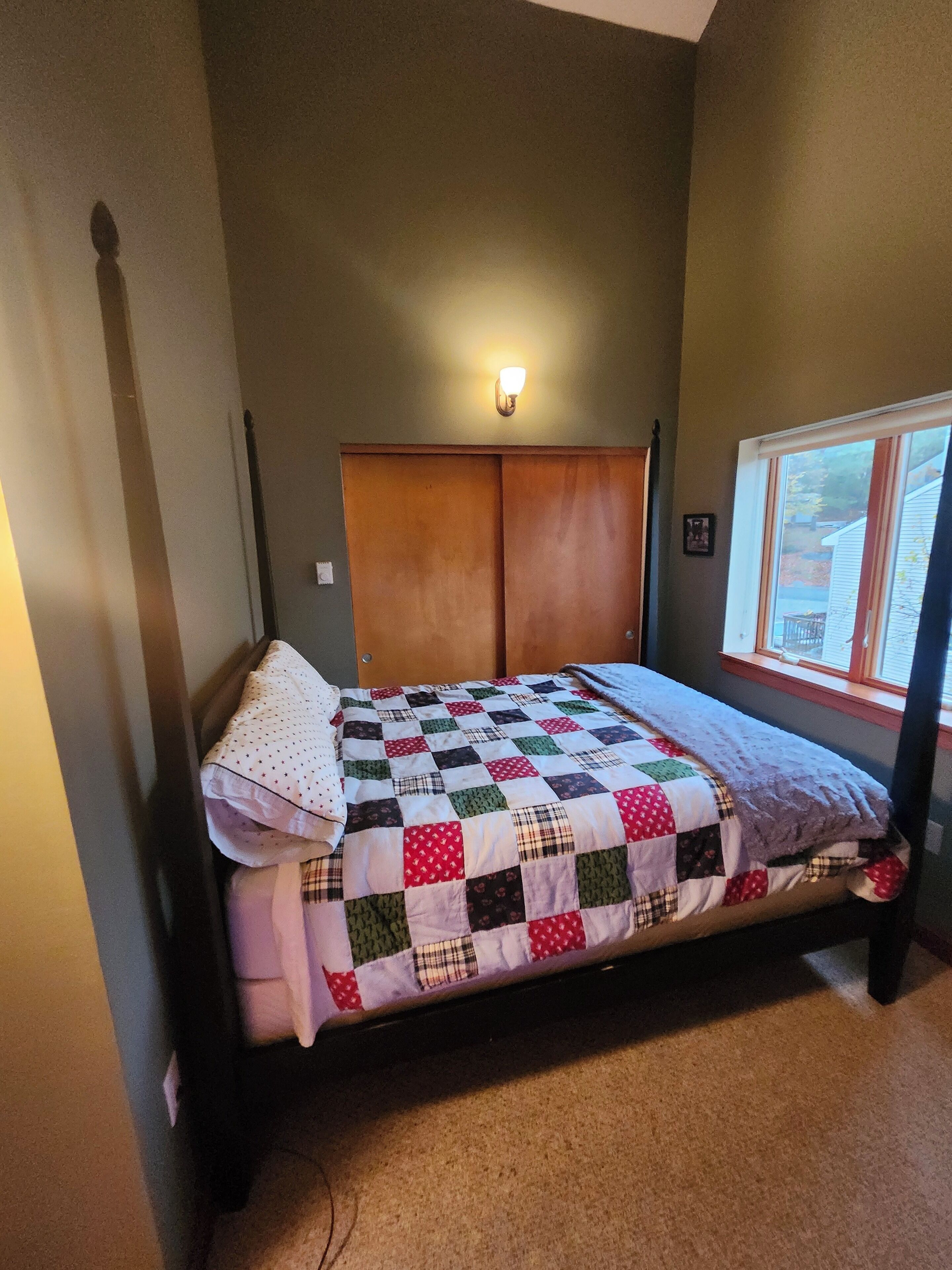 2 chambres, fer et planche à repasser, Wi-Fi, draps fournis
