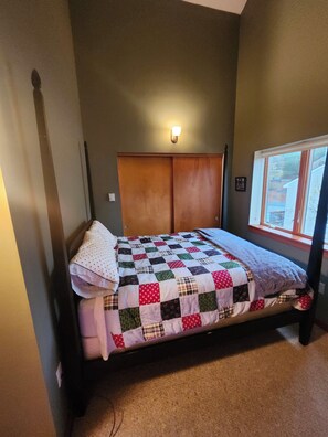 2 chambres, fer et planche à repasser, Wi-Fi, literie fournie