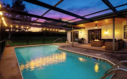 Crystal River Retreat - Pool, Fire Pit, and Game Room