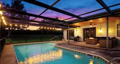 Crystal River Retreat - Pool, Fire Pit, and Game Room