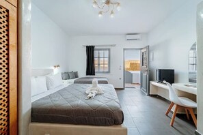 1 bedroom, iron/ironing board, WiFi, bed sheets -  Sea & You Luxury Beach House – Your Private Cycladic Escape (Kamari)
