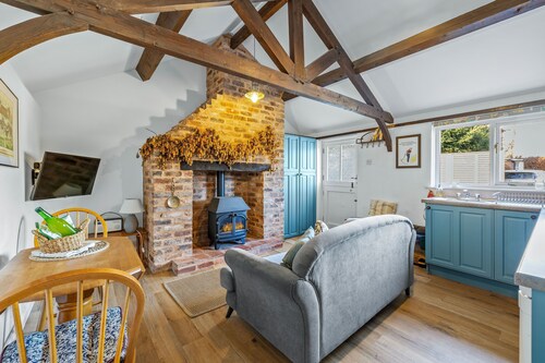 The Hop Store - sleeps 2 guests  in 1 bedroom