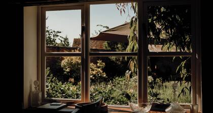 Hop Pickers Cottage - sleeps 4 guests in 2 bedrooms