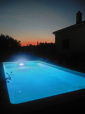 Outdoor pool - Renovated apartment within walking distance of the lively village of Flayosc (Flayosc)