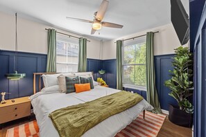 4 bedrooms, free WiFi, bed sheets - NEW! The Green - MiniGolf+PingPong+Games+Firepit in Augusta, GA (Augusta)