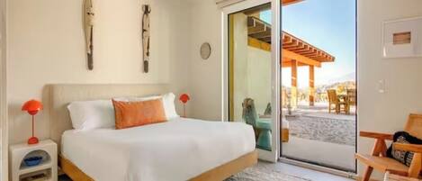 3 habitaciones, tabla de planchar con plancha, wifi y ropa de cama