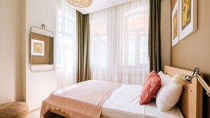2 habitaciones, tabla de planchar con plancha y wifi gratis 