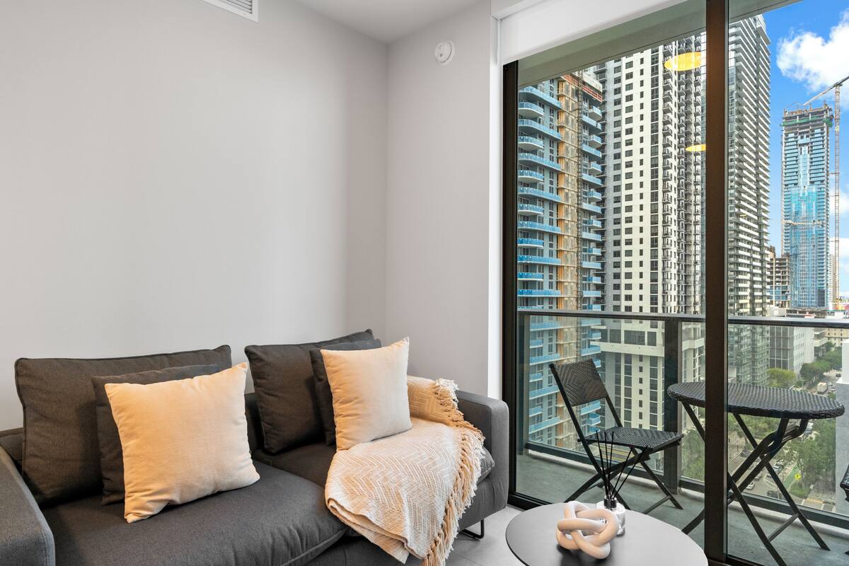 独特公寓, 城市景观 | 起居区