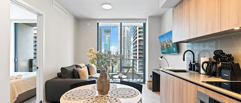 Apartment, 2 Bedrooms, City View | Living area