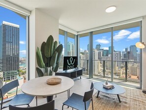 City Apartment, 2 Bedrooms, City View | Dining room - Downtown Condo First (Miami)