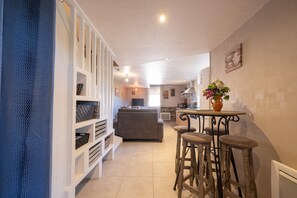 Interior - Gîte les boutons d'or – 50 m² Apartment in Owners' House (Saint-Nabord)