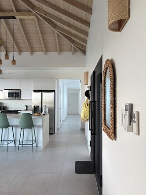 Produits de nettoyage écologiques fournis