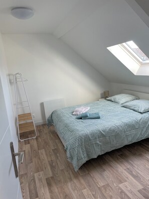 2 camere, una scrivania, ferro/asse da stiro, accesso a Internet