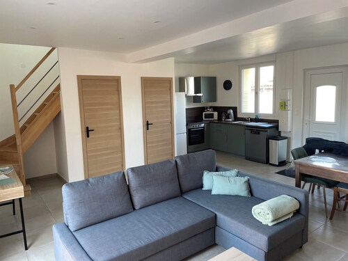 House with garden "L'Impasse" close to town center