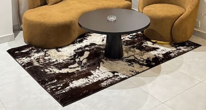 Light & Latte | 1BHK | MM ALAM | GULBERG | Self Check-In