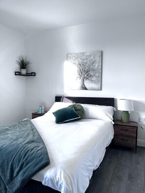 Bügeleisen/Bügelbrett, WLAN, Bettwäsche