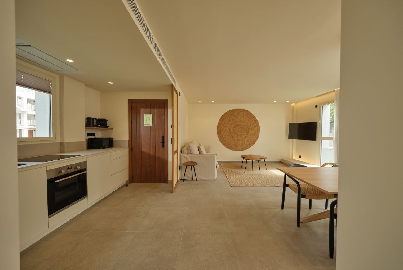 Suite, Garden Area | Private kitchen
