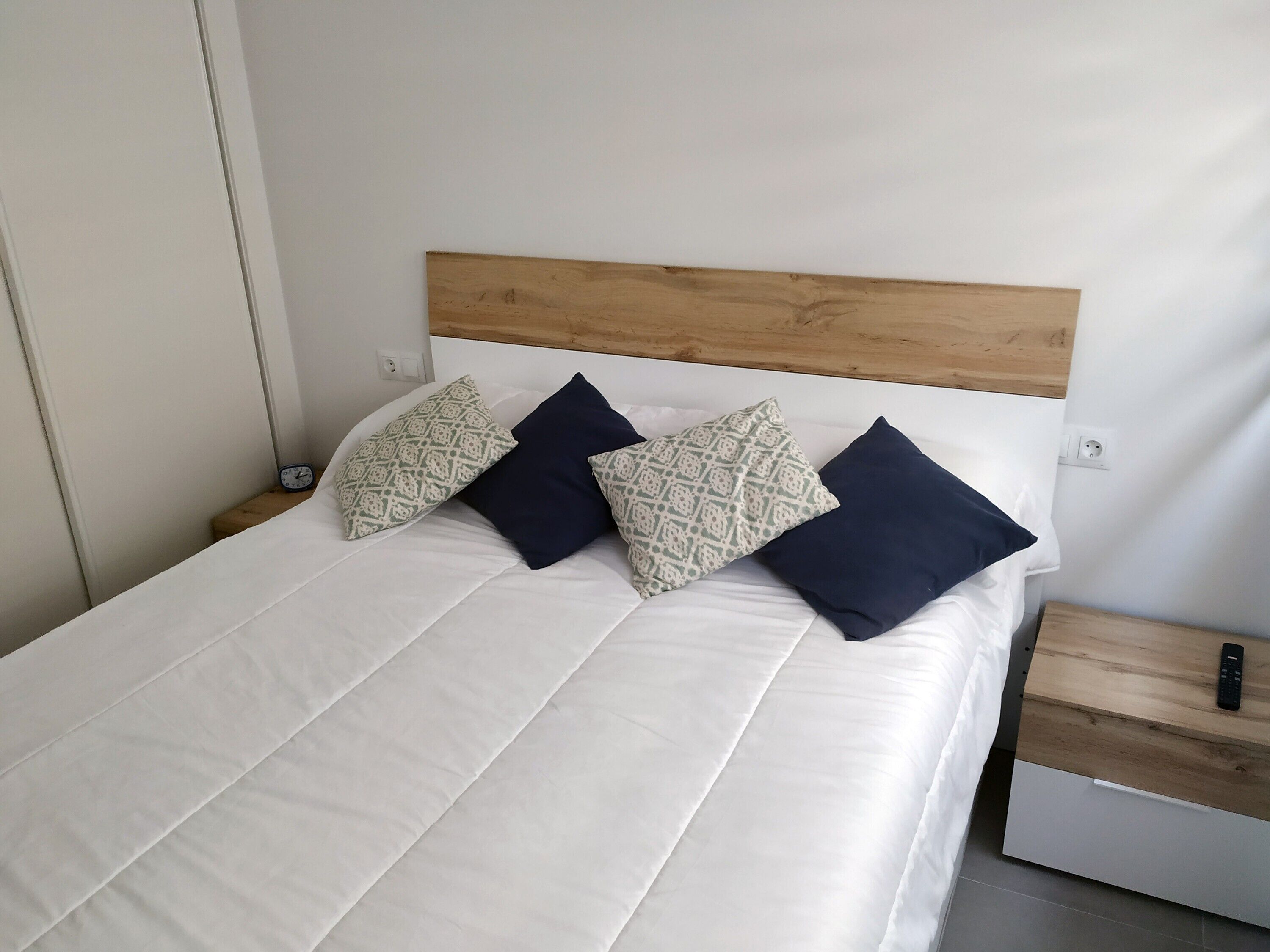 Bügeleisen/Bügelbrett, WLAN, Bettwäsche