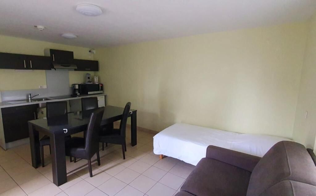 Lägenhet - utsikt mot innergården | Interiör