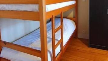 LÀgenhet - utsikt mot trÀdgÄrden | Gratis wi-fi